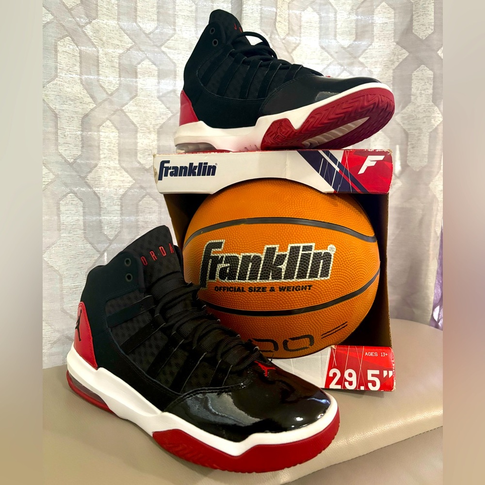 Kids Jordan Aura 4s